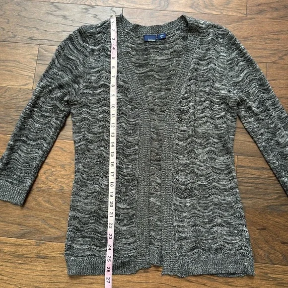Grey Cardigan sweater size small - Picture 8 of 10